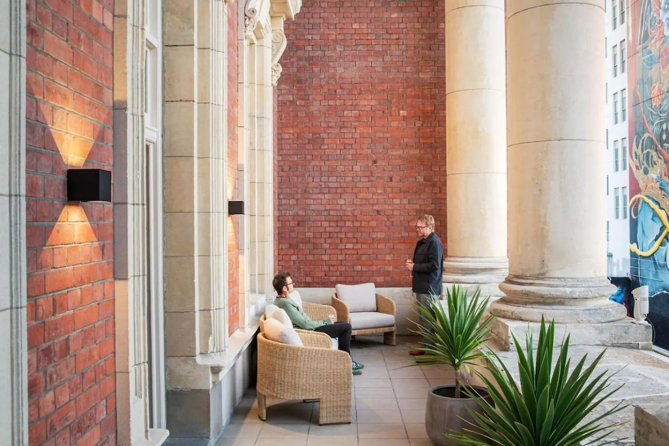 Stunning Heritage Cbd Apartment Christchurch